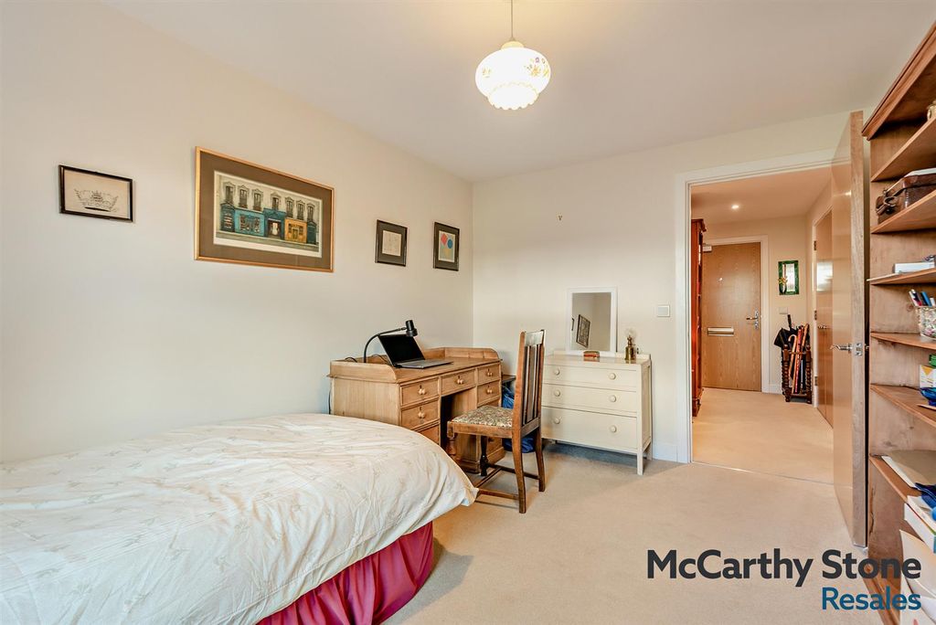 Additional image 14 of 2 bed flat for saleQueen Elizabeth Place, Orchard Lane, Alton GU34
