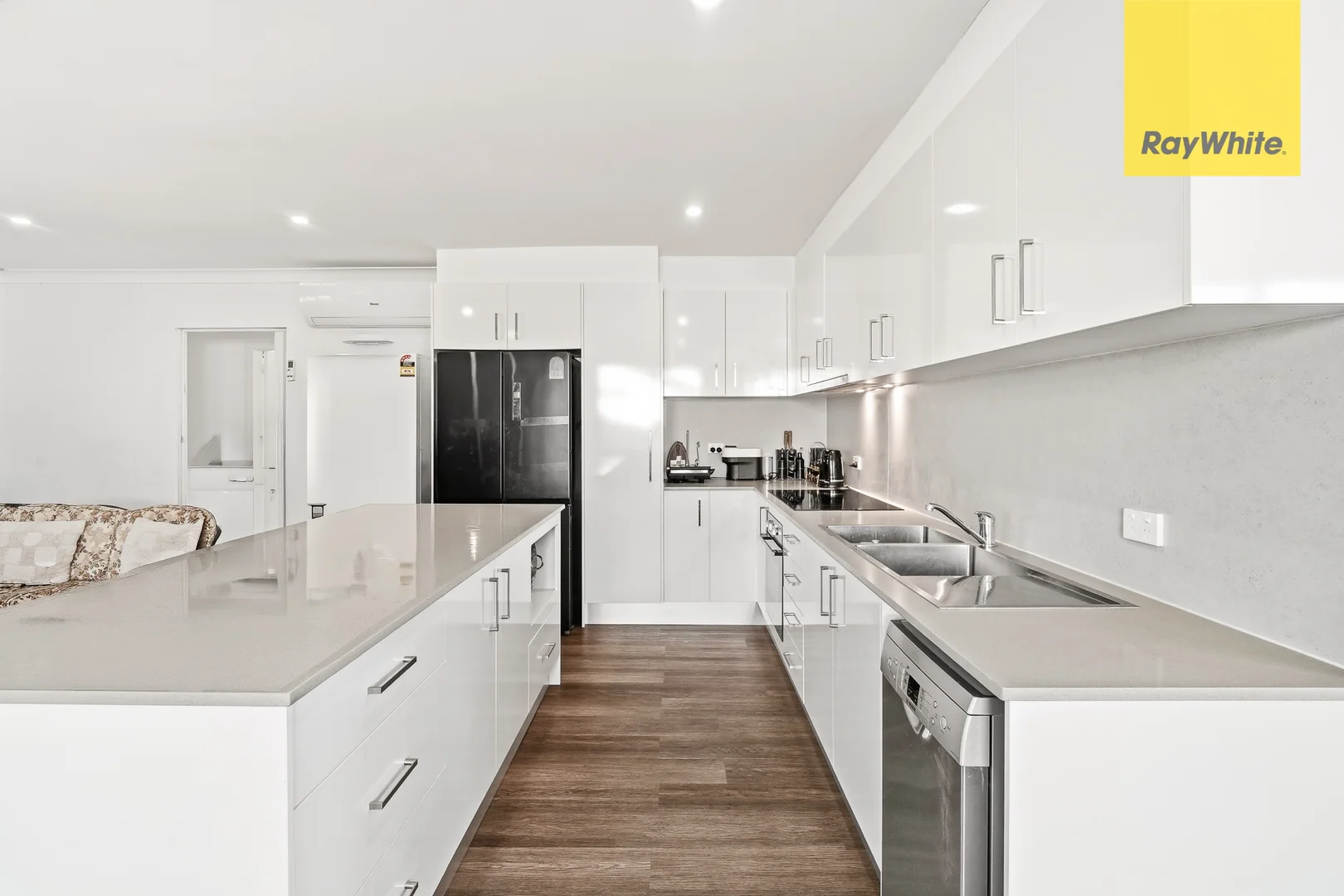 Additional image 2 of 43 Tasman Avenue, Lethbridge Park NSW 2770