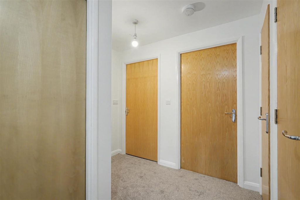 2 bed flat for saleCowslip Meadow, Draycott DE72 photo 5