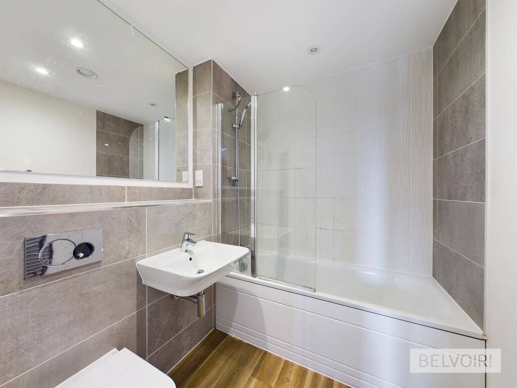 Additional image 5 of Lincoln Apartments, 2 Lexington Gardens, Park Central, Birmingham, B15