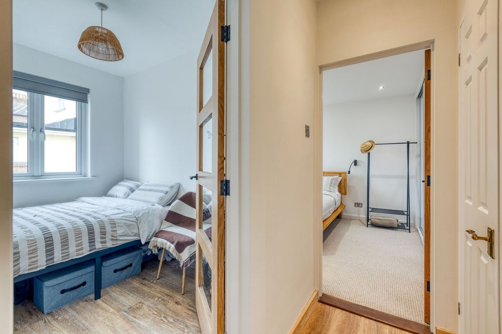 Additional image 14 of 2 bed flat for sale2 Windmark, Byron Lane, St Helier JE2
