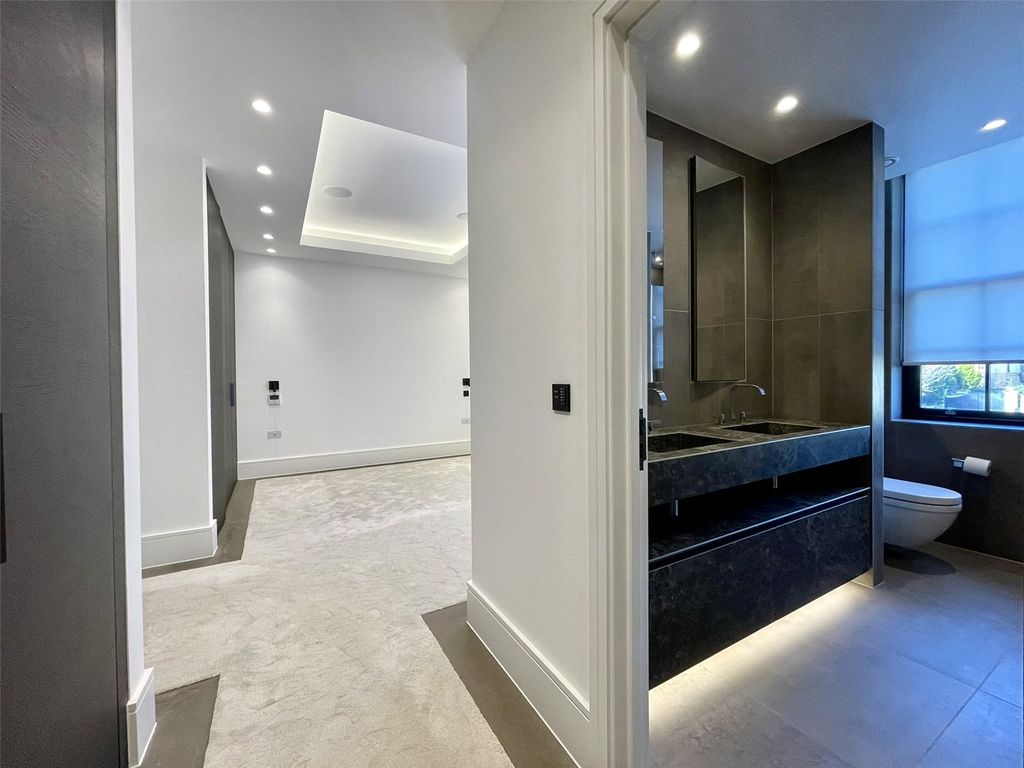 Additional image 12 of 2 bed flat for saleBeech Hill, Barnet EN4