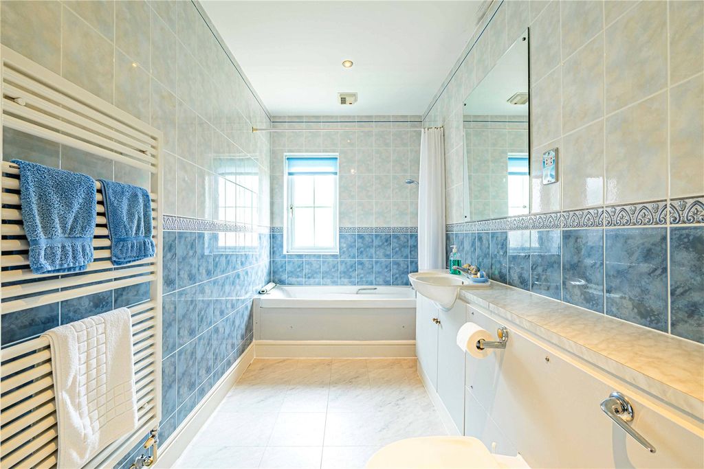 Additional image 25 of 5 bed detached house for saleShenstone Hill, Gravel Path, Berkhamsted, Hertfordshire HP4