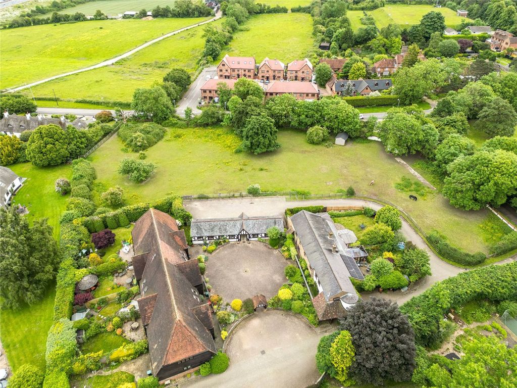 Additional image 33 of 4 bed semi-detached house for saleDairy Way, Abbots Langley WD5