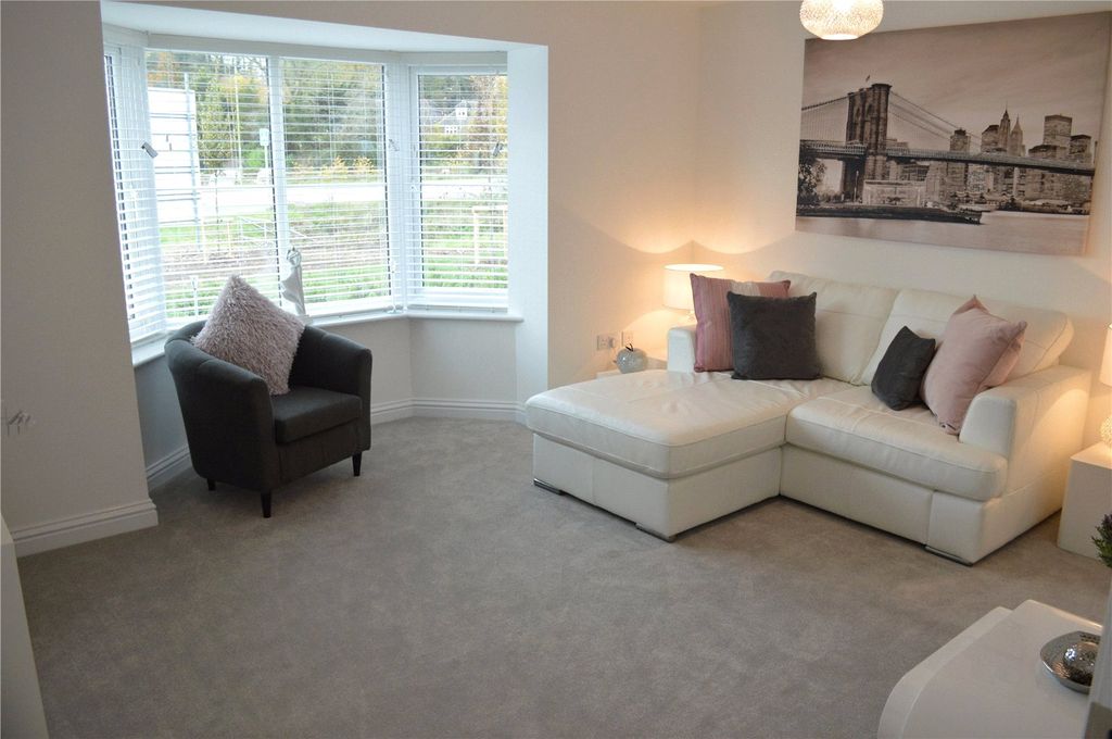 Additional image 4 of 4 bed detached house for saleSelborne Park, 35 Thistledown Road, Alton GU34