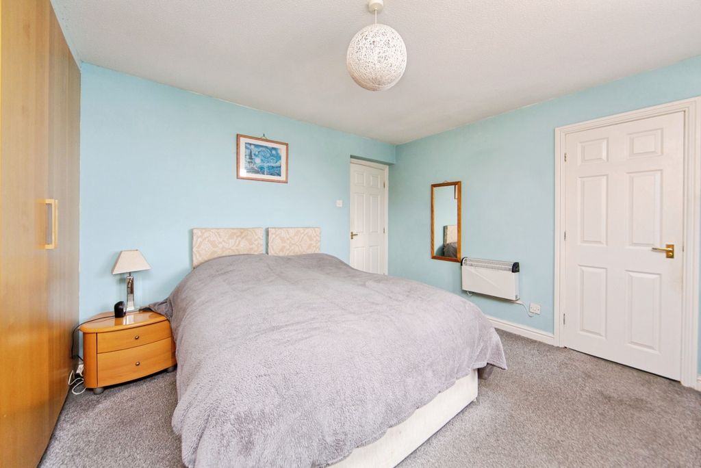 Additional image 9 of 3 bed flat for salePriory Wharf, Birkenhead CH41