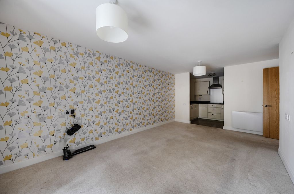Additional image 11 of 2 bed flat for saleWayfarer Place, The Dean, Alresford SO24