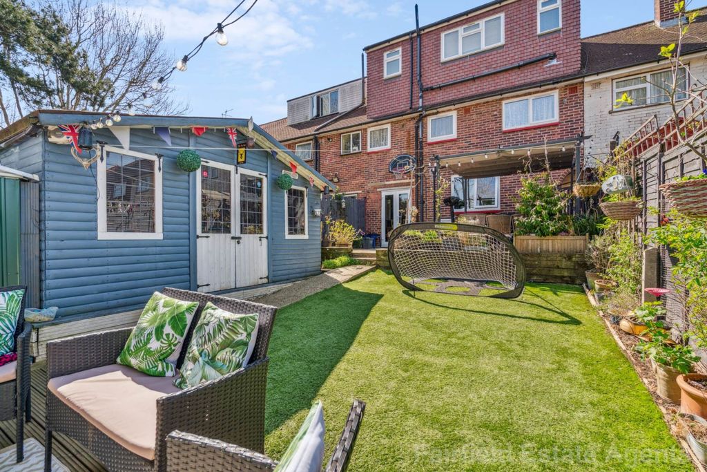 Additional image 3 of 4 bed terraced house for saleLongcliffe Path, South Oxhey, Watford WD19