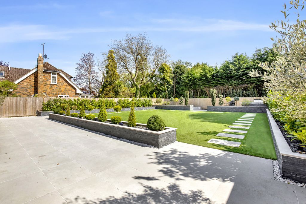 Additional image 24 of 5 bed detached house for saleWoodmansterne Lane, Banstead SM7