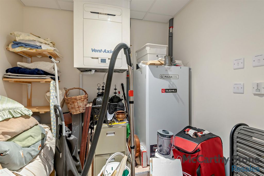 Additional image 2 of 1 bed flat for saleWayfarer Place, The Dean, Alresford, Hampshire SO24
