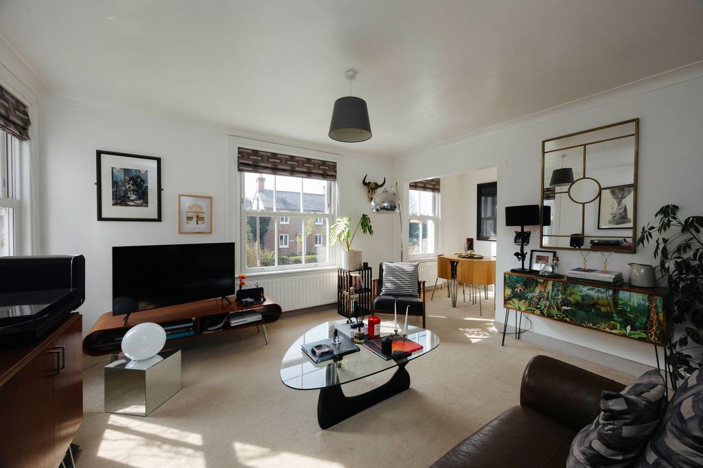 Additional image 7 of 1 bed flat for saleWest Street, Billingshurst RH14
