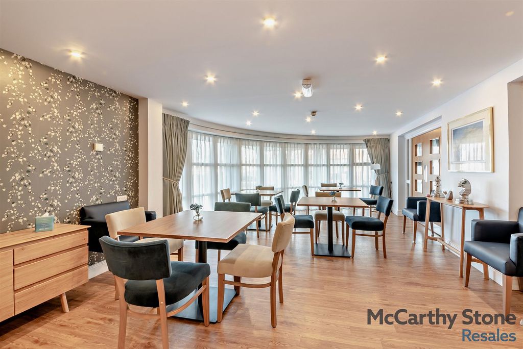 Additional image 12 of 2 bed flat for saleLady Susan, New Road, Basingstoke RG21