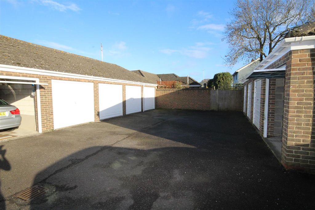 Additional image 15 of 2 bed flat for saleGrange Gardens, Bembridge PO35