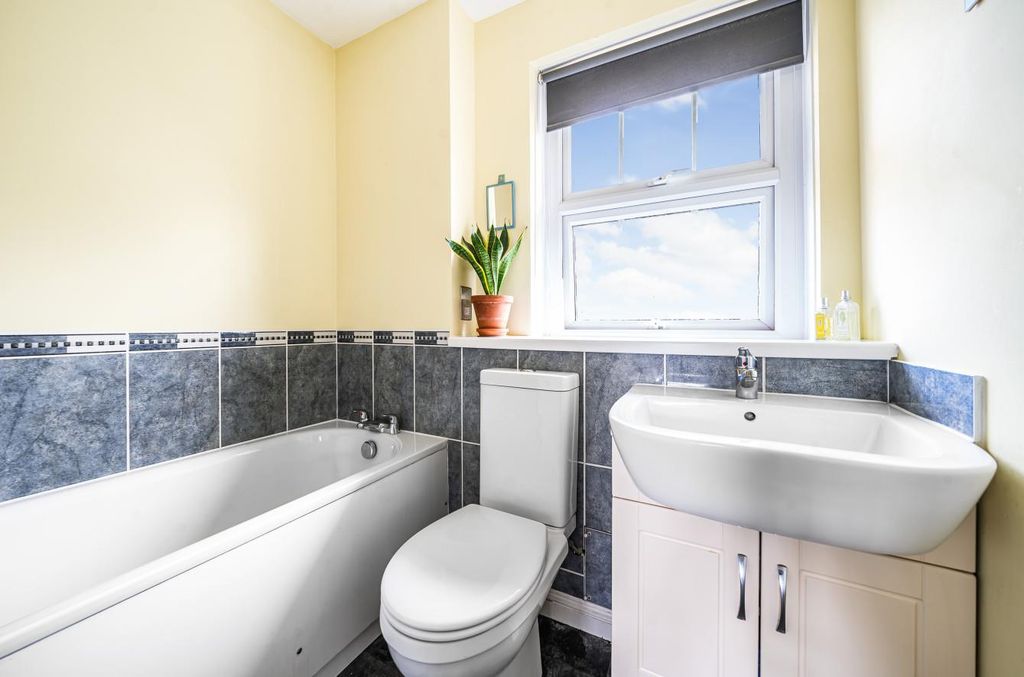 Additional image 7 of 3 bed flat for saleGravel Hill Road, Yate, Bristol BS37