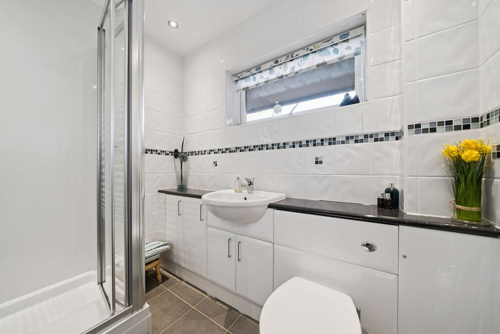 Additional image 16 of 2 bed flat for saleViewpark, Milngavie G62