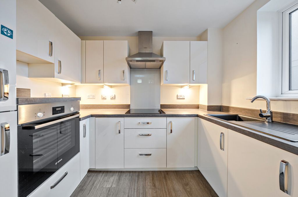 Additional image 3 of 1 bed flat for saleWayfarer Place, The Dean, Alresford, Hampshire SO24