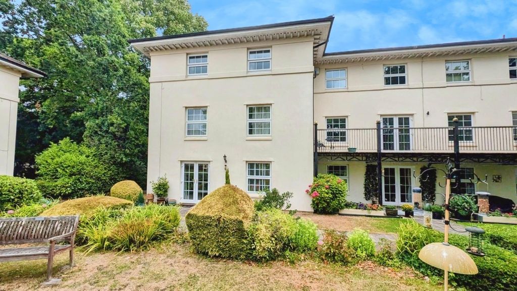 Additional image 10 of 2 bed flat for saleGravel Hill Road, Yate, Bristol BS37