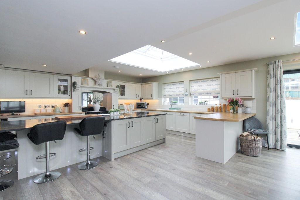 Additional image 5 of 5 bed detached house for saleChurch Wynd, Burneston, North Yorkshire DL8