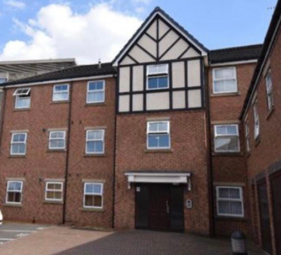 Creed Way, West Bromwich, West Midlands, B70 9JT