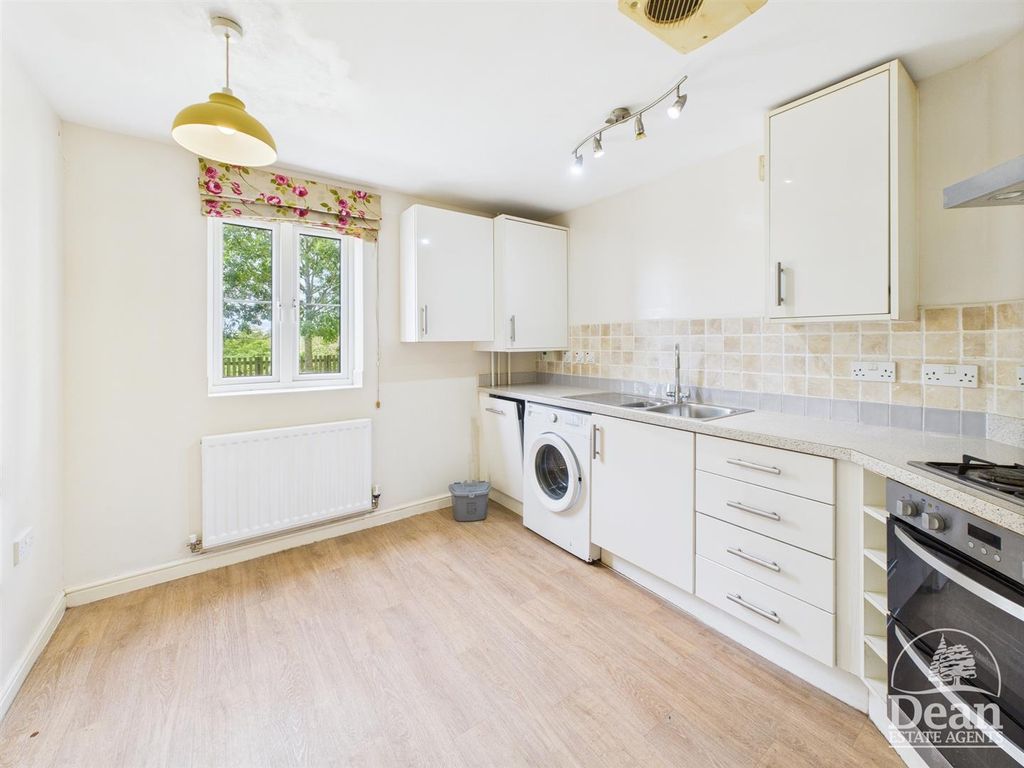 Additional image 7 of 2 bed flat for saleOverstreet Green, Lydney GL15