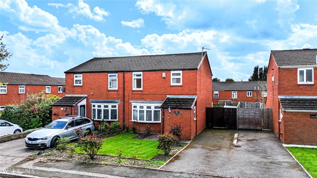 Pullman Close, Tamworth, Staffordshire, B77