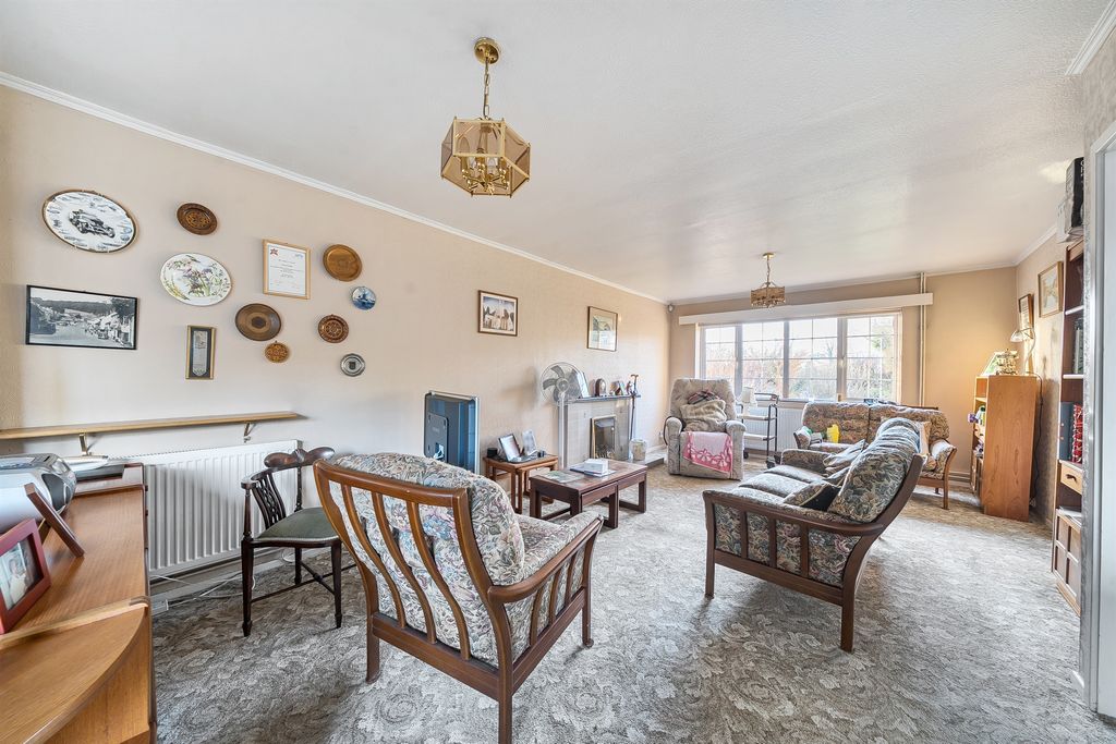 Additional image 4 of 3 bed detached house for saleSouth Park Gardens, Berkhamsted HP4