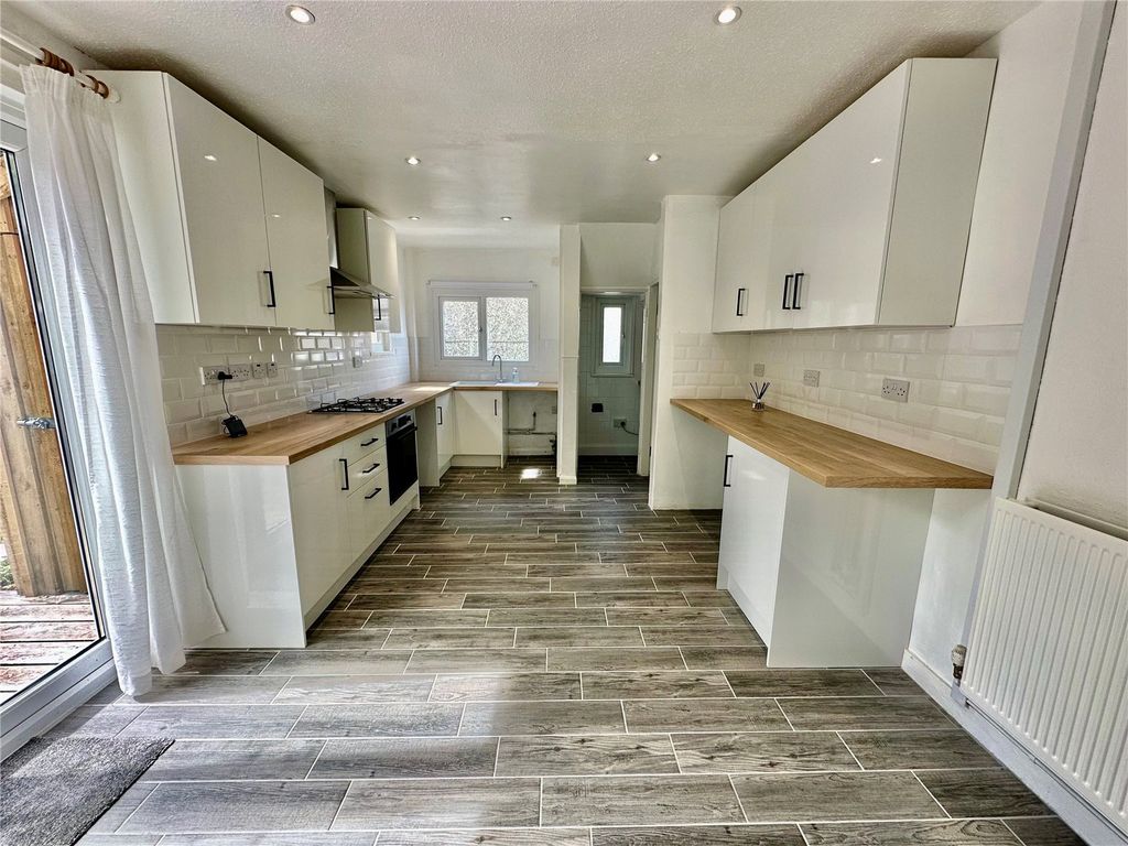 3 bed semi-detached house for salePenlon Gardens, Bangor, Gwynedd LL57