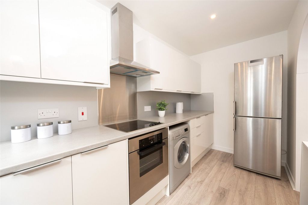 Additional image 7 of 2 bed flat for saleFlat 2, 1 Netherby House, Netherby Road, Cults, Aberdeen AB15