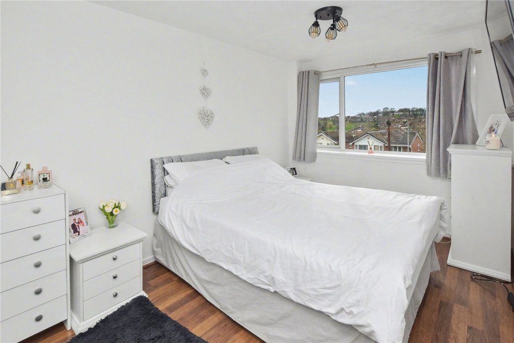 Additional image 6 of 3 bed detached house for saleCliffe Park Close, Wortley, Leeds, West Yorkshire LS12
