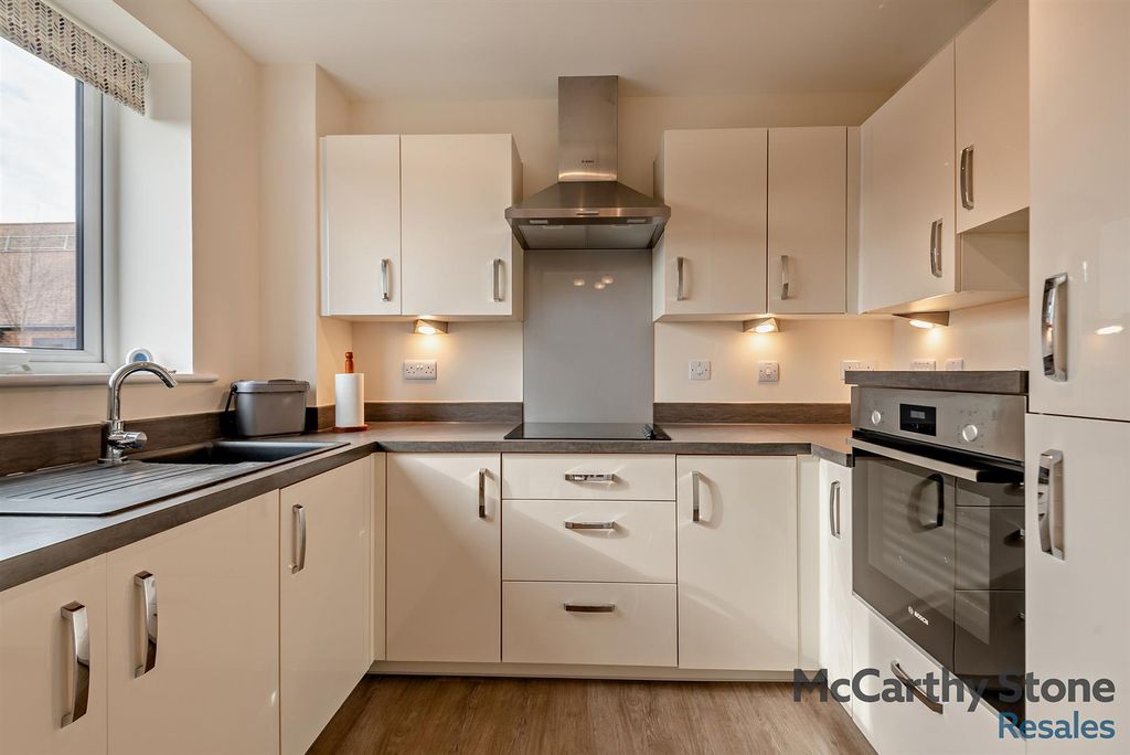 Additional image 6 of 1 bed flat for saleWayfarer Place, The Dean, Alresford SO24