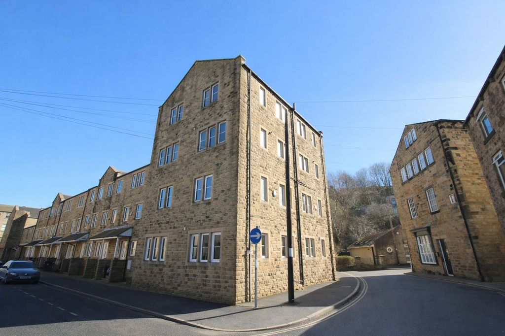 3 bed flat for saleOxford Street, Todmorden OL14