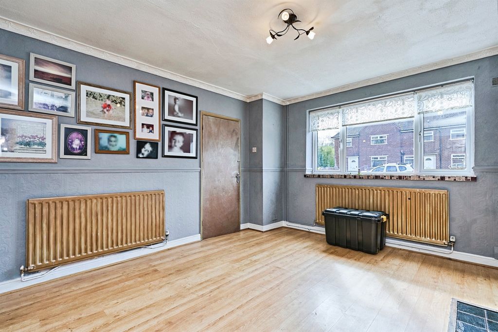 Additional image 2 of 6 bed terraced house for saleBurns Road, Wednesbury WS10