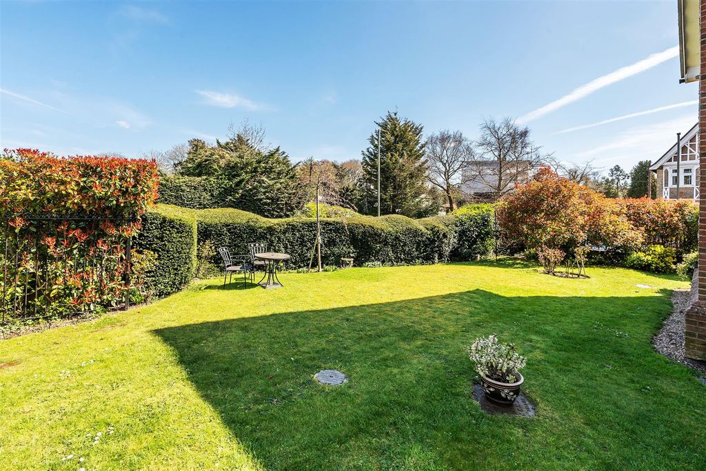 Additional image 23 of 2 bed flat for saleMarlborough Court, The Marld, Ashtead KT21