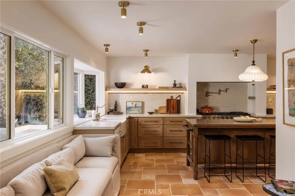 Additional image 53 of 1096 Tulare Dr, Costa Mesa, CA 92626
