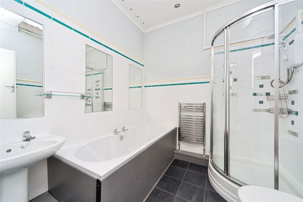 Additional image 7 of 2 bed flat for saleWarren Drive, Deganwy, Conwy LL31