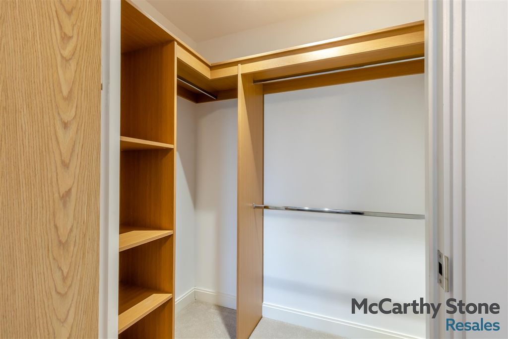 Additional image 9 of 2 bed flat for saleOakhill Place, High View, Bedford, Bedfordshire MK41