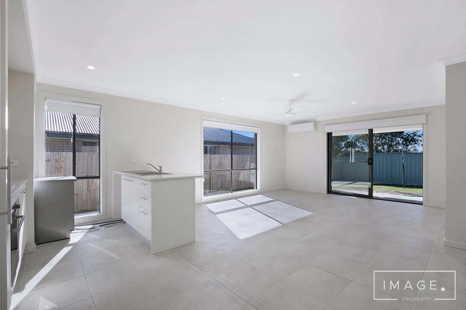 Additional image 3 of 30 Niels Cres, Park Ridge QLD 4125