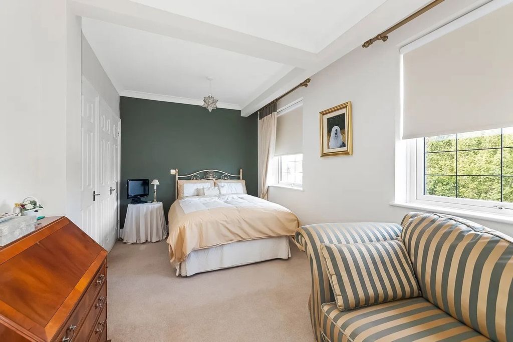 Additional image 13 of 4 bed detached house for saleSouth Eden Park Road, Beckenham BR3