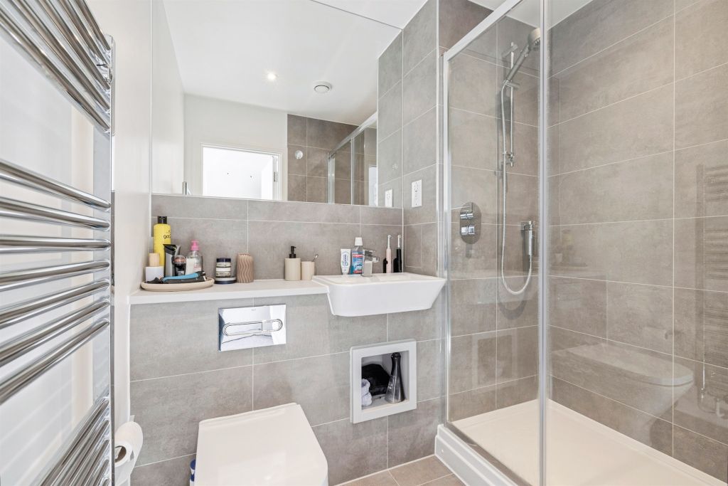 Additional image 9 of 2 bed flat for saleOxhey Drive, Watford WD19