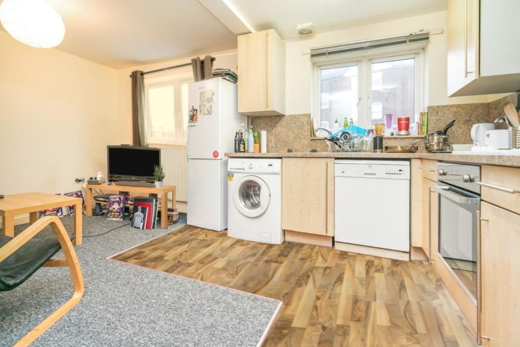 Apartment 16, The Brook photo 2
