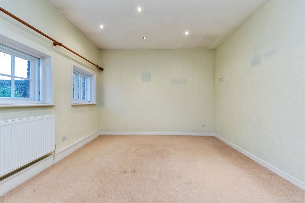 Additional image 8 of 3 bed detached bungalow for saleHitchin Street, Baldock SG7