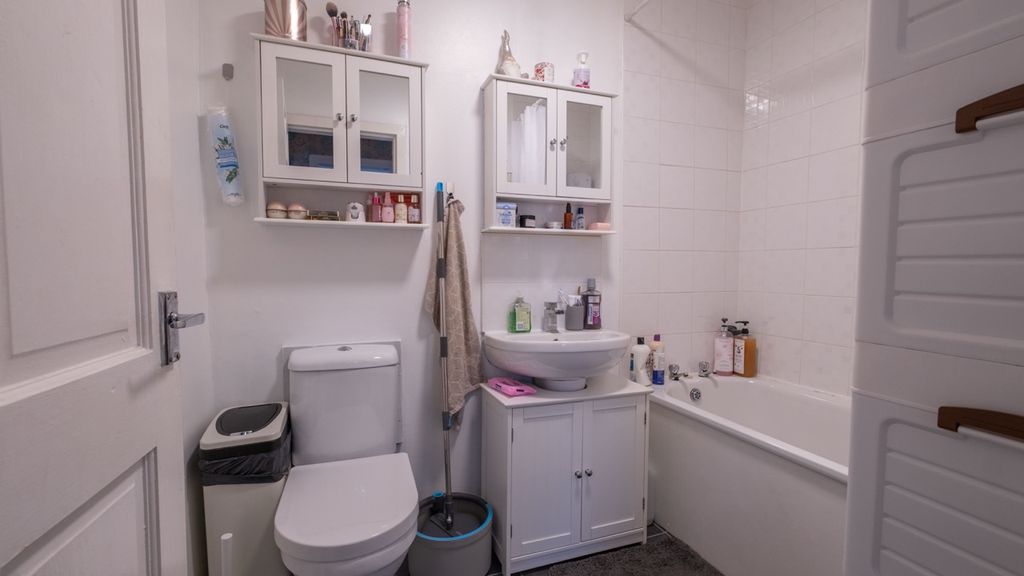 Additional image 8 of 1 bed flat for saleDillichip Terrace, Alexandria G83