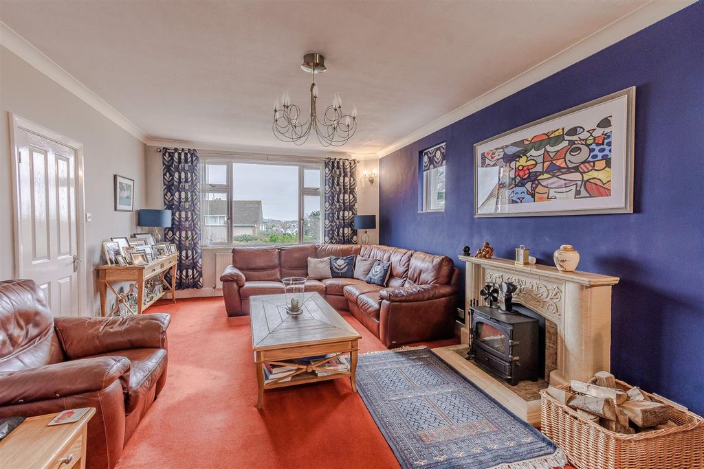 Additional image 3 of 4 bed detached house for saleMaes-Y-Coed, Barry CF62