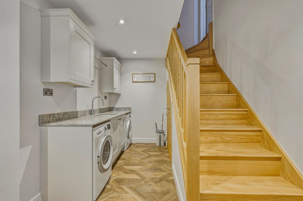 Additional image 18 of 6 bed detached house for saleFiddlers Green, Attleborough NR17
