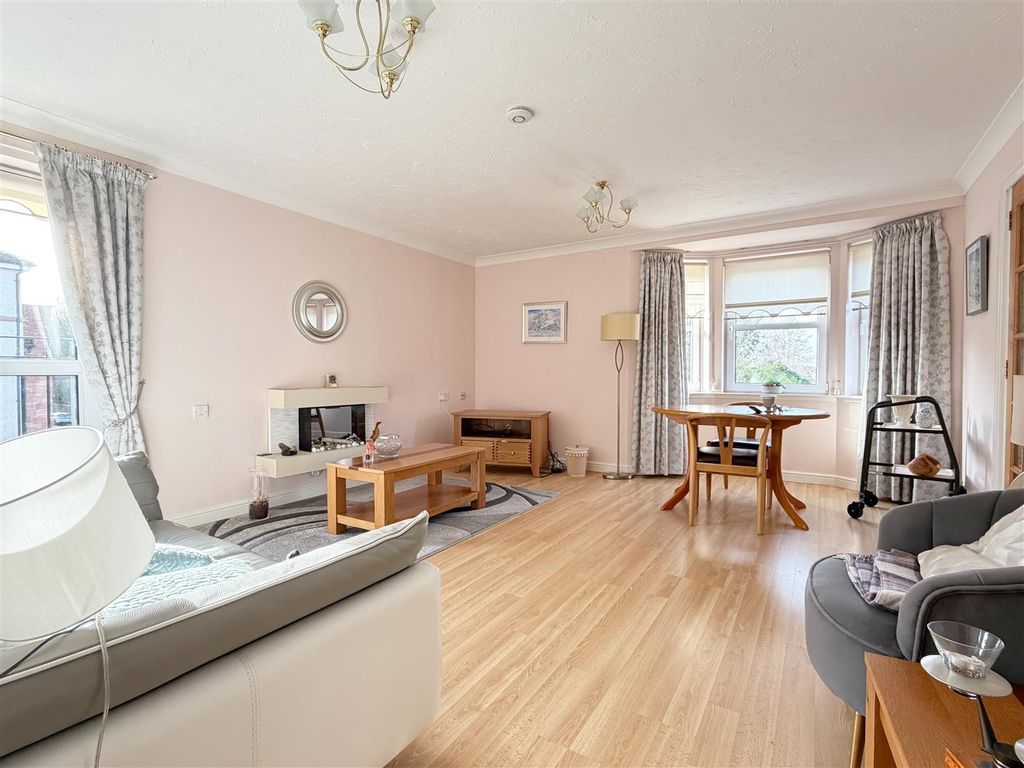 Additional image 3 of 2 bed flat for saleCastle Court, Bothwell G71