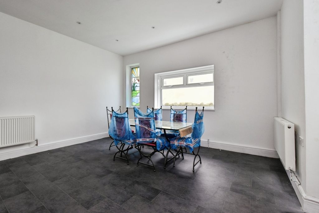 Additional image 12 of 4 bed semi-detached house for saleQueen Victoria Road, Llanelli, Carmarthenshire SA15