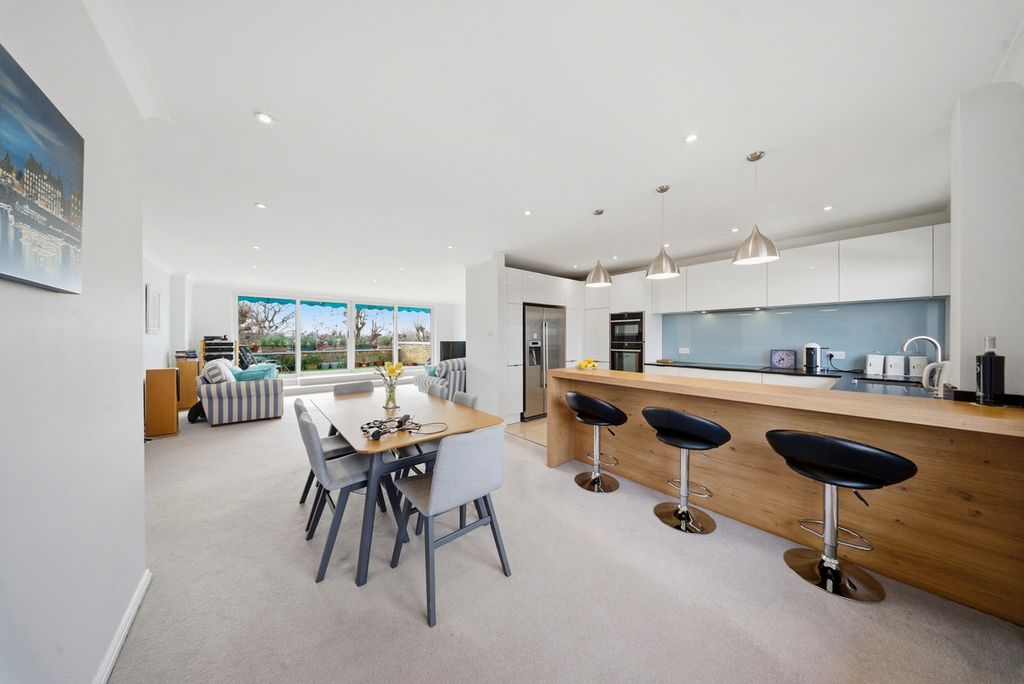 Additional image 6 of 3 bed penthouse for saleOverbury Avenue, Beckenham BR3