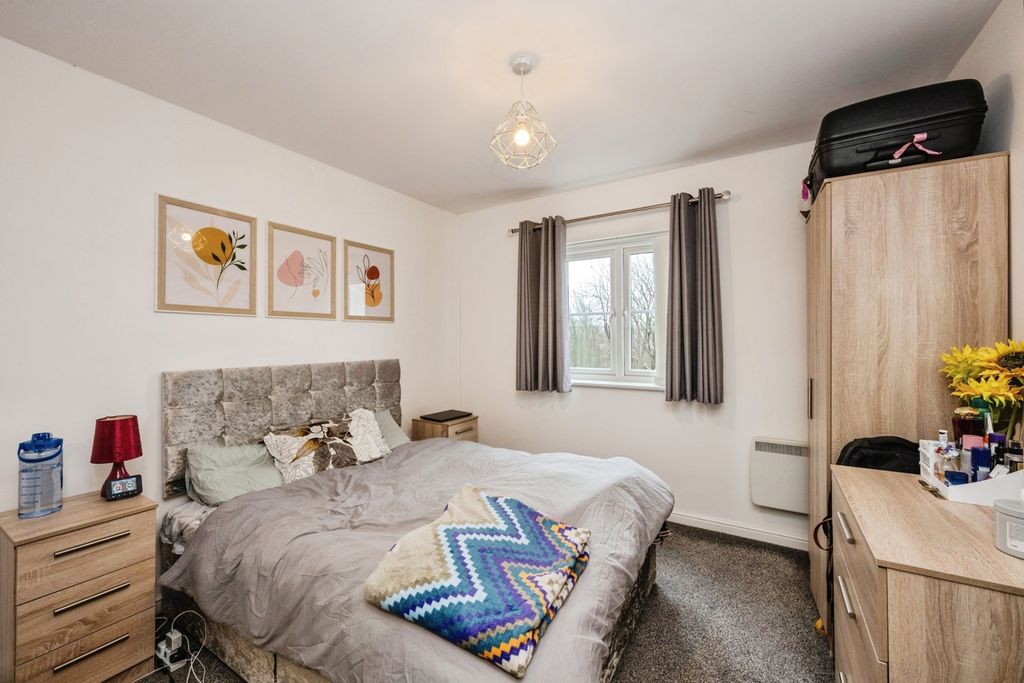 Additional image 4 of 2 bed flat for saleMoorland Green, Gorseinon, Swansea SA4