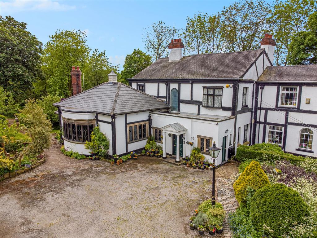 Additional image 44 of 4 bed country house for saleWesterhill House, Westerhill, Ashton-Under-Lyne OL7
