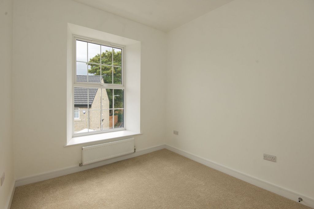 Additional image 13 of 2 bed flat for saleGratton Place, Chesterfield S41
